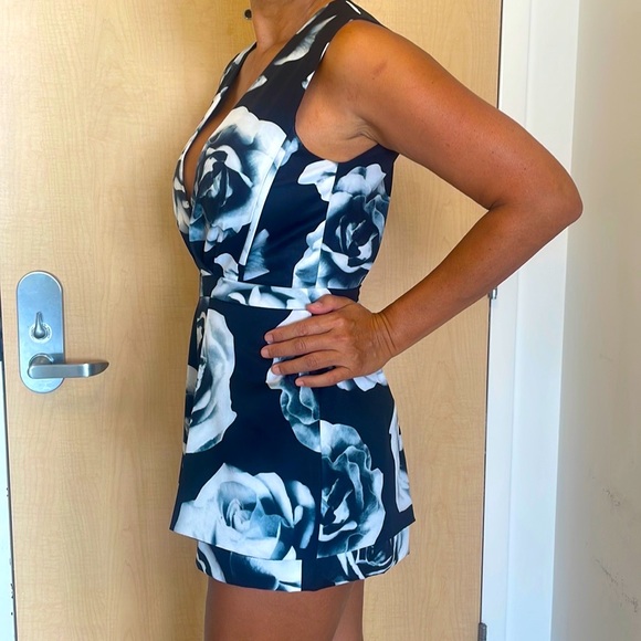 Lulu’s B/W Floral Sexy & Sophisticated Romper - Picture 14 of 14